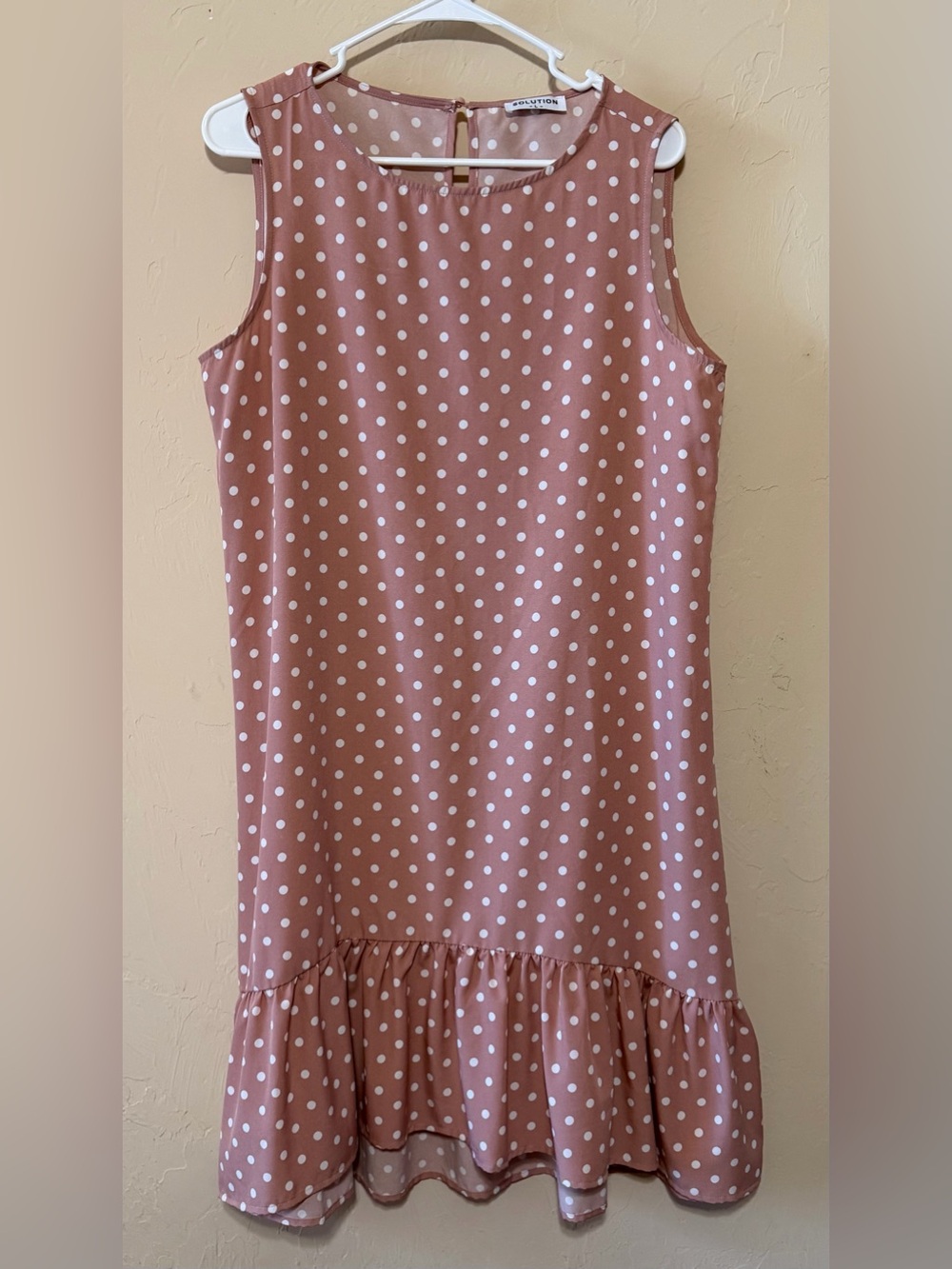 Sleeveless Dusty Rose Polka Dot Midi Dress with Ruffle Hem